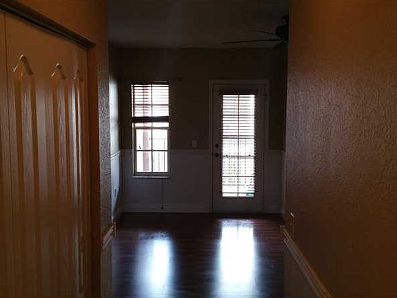 2nd image of 1306 Belmont Pl #1306