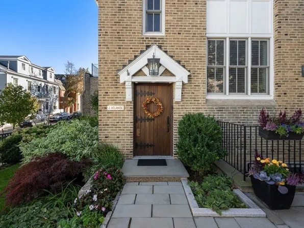 2 Atlantic St, South Boston, MA 02127