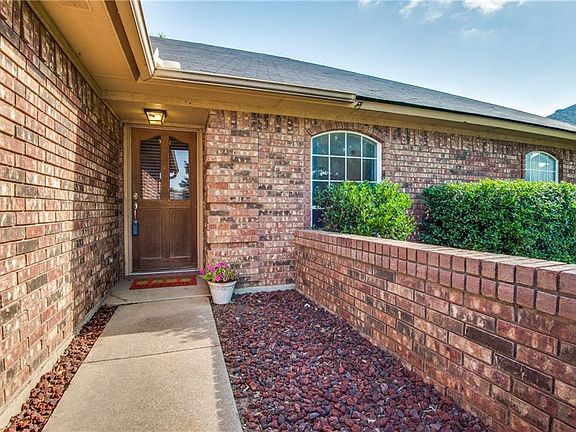 3rd image of 7521 Dana Ln