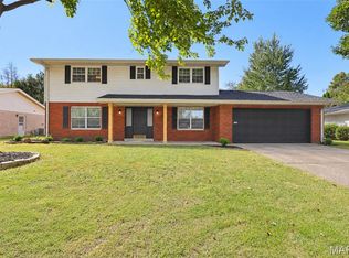 107 Stacy Dr, Fairview Heights, IL 62208