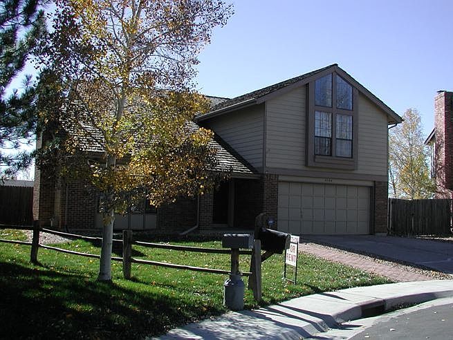 Front view - cul-du-sac location