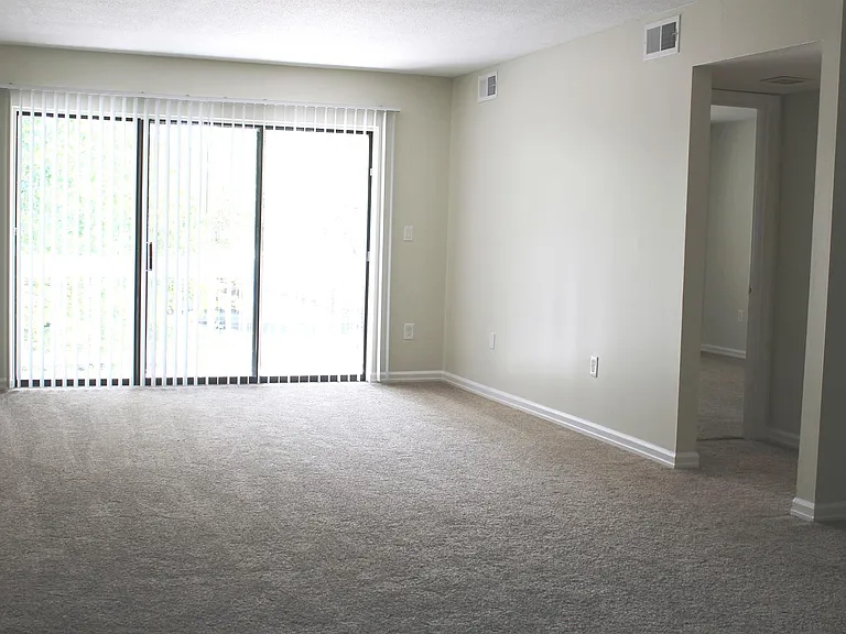 30 Fox Hill Ln — Photo 3