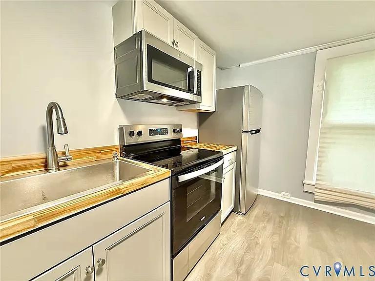 419 Park Ave #A — Photo 3