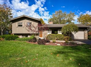 22W640 Burr Oak Dr, Glen Ellyn, IL