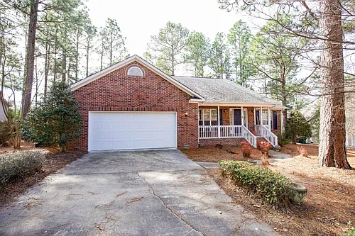 8 Moore Dr Photo 1 8 Moore Dr Photo 1