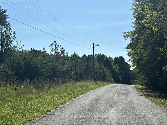 4th image of 5218 Chestnut Rd