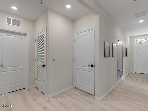 4th image of 3248 Carpentaria Dr