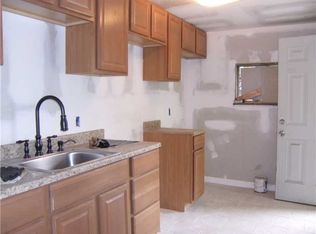 815 Hanna St, Braddock, PA 15104