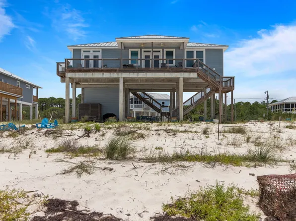 14 Tarpon St, Alligator Pt, FL 32346
