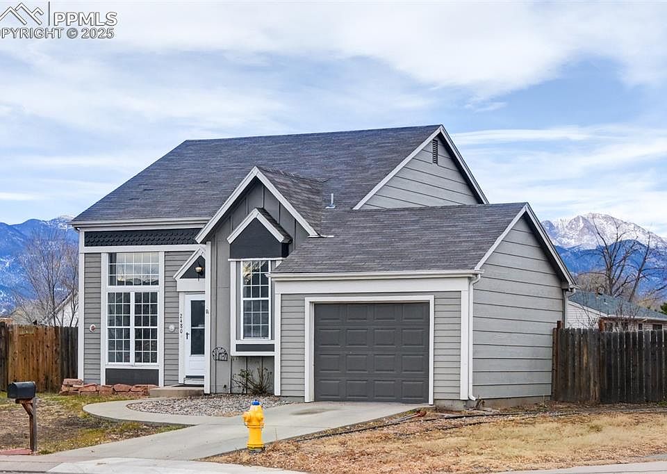 1st image of 2480 Clarendon Dr