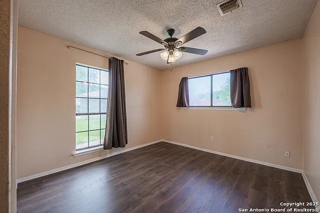 1002 River Oak Main House Seguin Ter #MAIN HOUSE — Photo 14