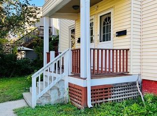 11 Carpenter Ave, Northampton, MA 01060