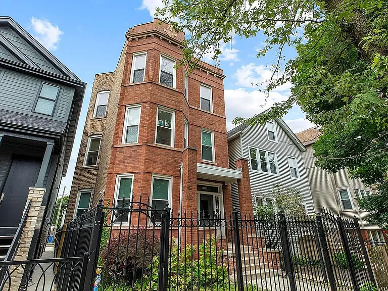 2524 N Campbell Ave #3 — Photo 1