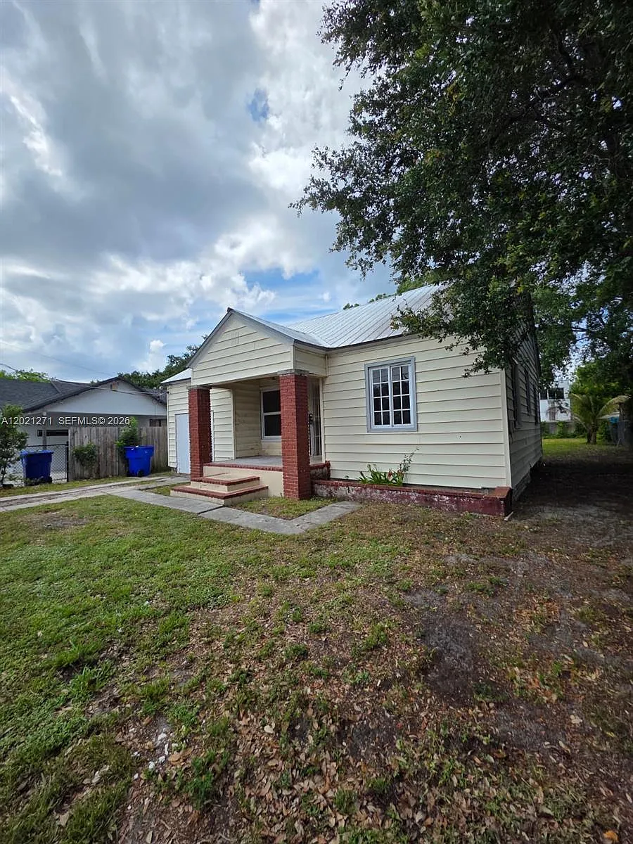 Building Photo - 315 NW 53rd St