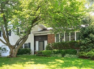 15 Rutledge Rd, Scarsdale, NY 10583