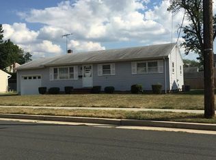 516 Wellington St, Middlesex, NJ 08846