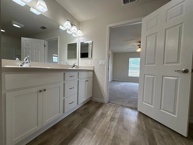 15415 SW 34th Ave — Photo 14