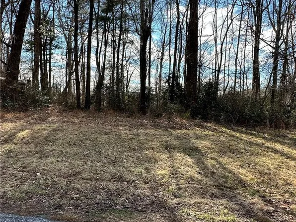 0 Knollwood Dr, Wilkesboro, NC 28697