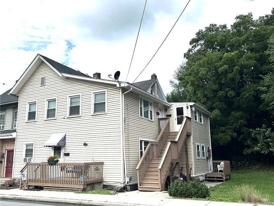 1st image of 364 S 1st St