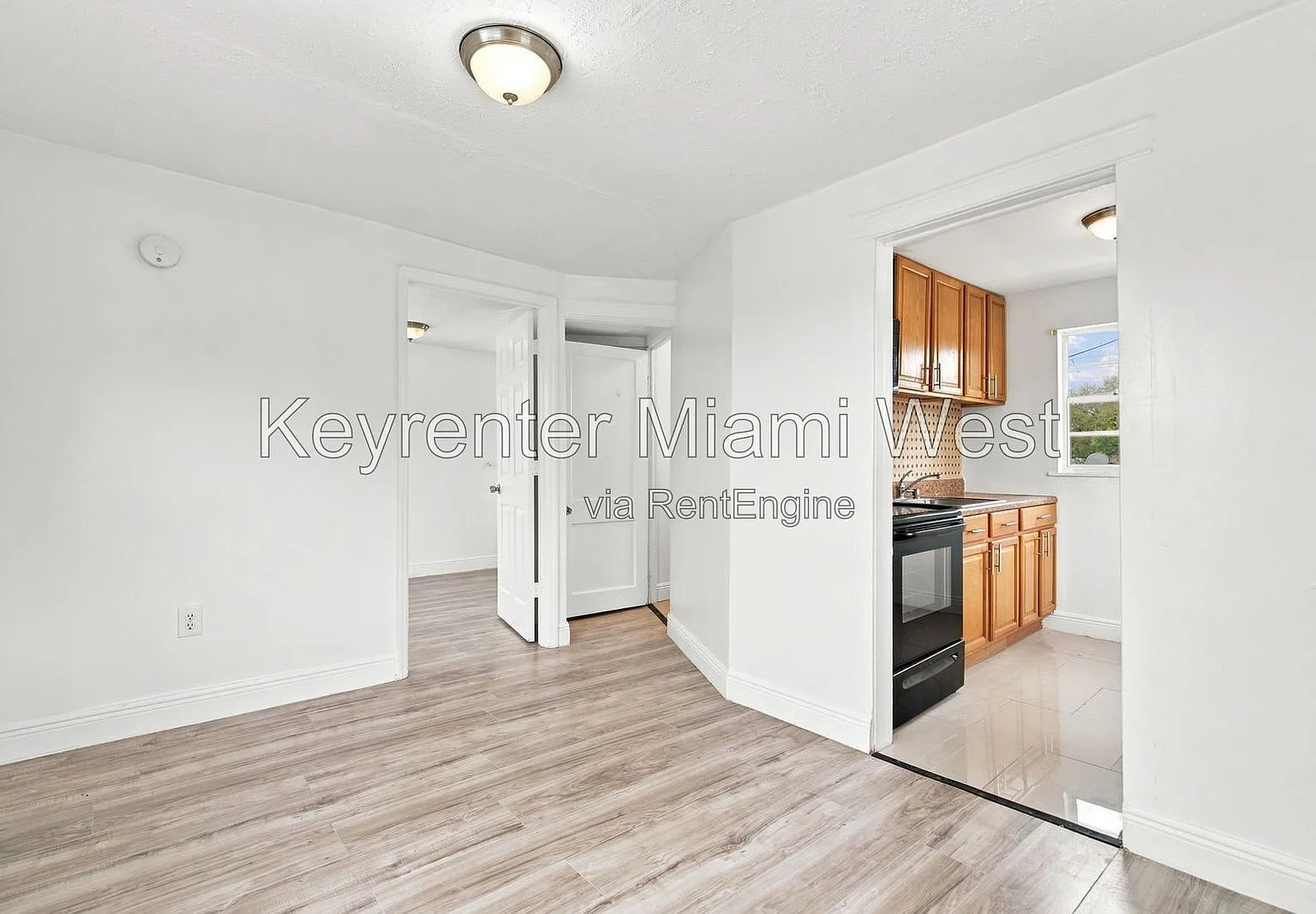 1 bed, 1.0 bath, 700 sqft, $1,500 — Photo 1