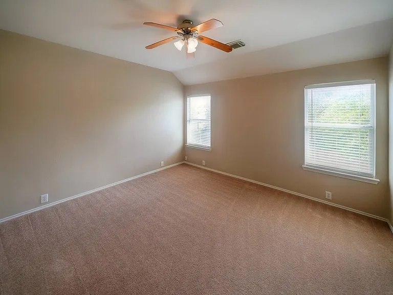 4736 Green Bluff Dr — Photo 41