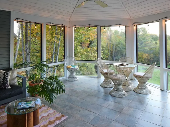 858 Alpine View Road, Stowe, VT 05672