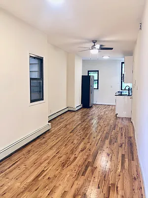 Rented by Garfield Realty  | media 11