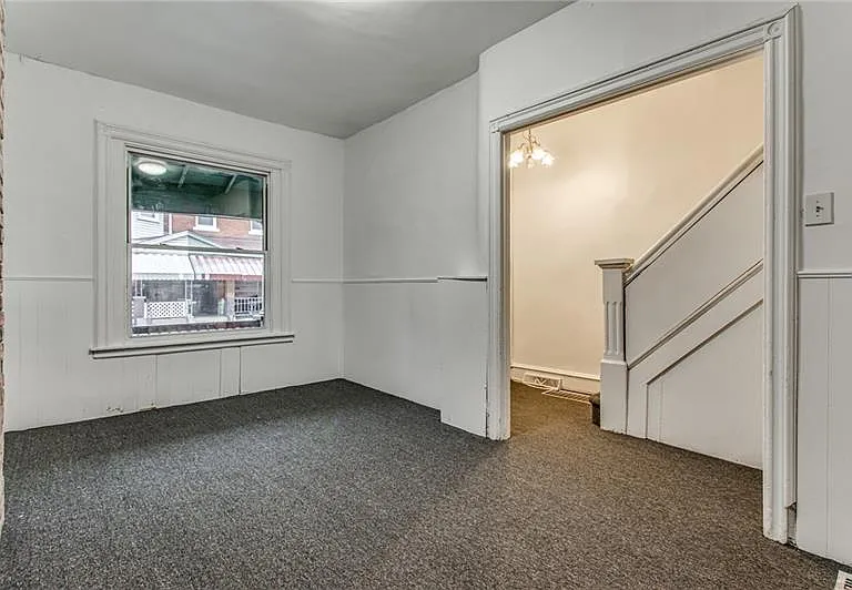 354 Ophelia St — Photo 5