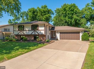 3312 Roosevelt Ct NE, Saint Anthony, MN 55418