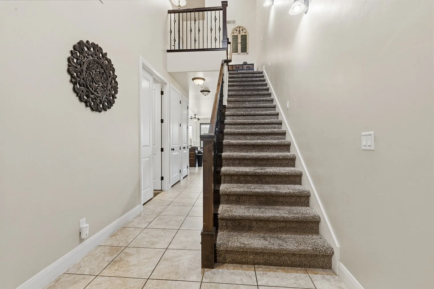 4 bed, 3.0 bath, 1754 sqft, $3,840 — Photo 3