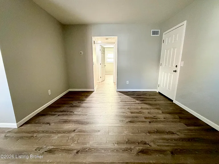 1922 Silver St #4 — Photo 2