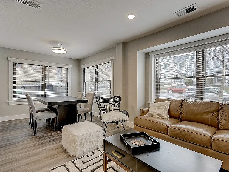 2105 N Booth St — Photo 3