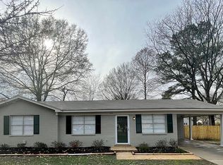 995 Greencliff Rd, Collierville, TN 38017