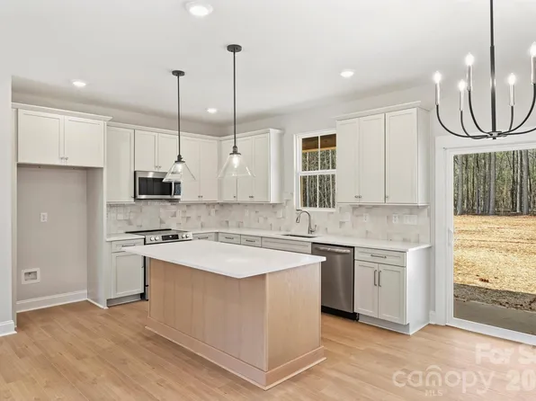 2279 Lee Lawing Rd, Lincolnton, NC 28092