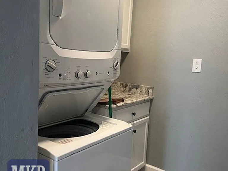6221 Shady Acres Dr — Photo 15