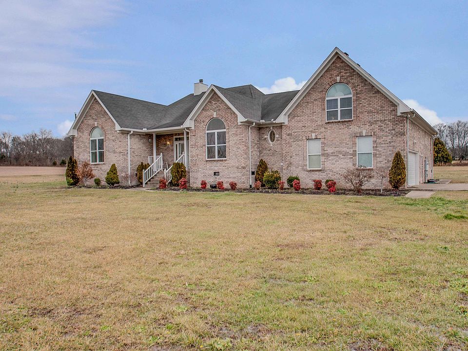 One Level on 5 Acres