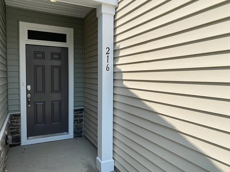 216 Hiking Hill Ln — Photo 5