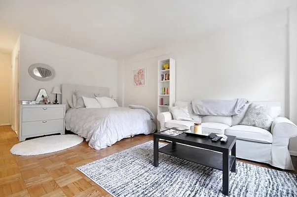 Rented by Keller Williams NYC | media 7