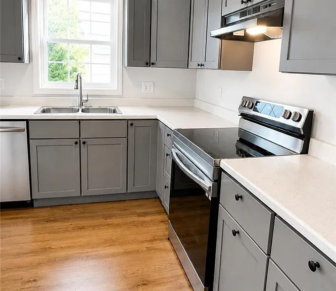 383 Friendship St — Photo 4