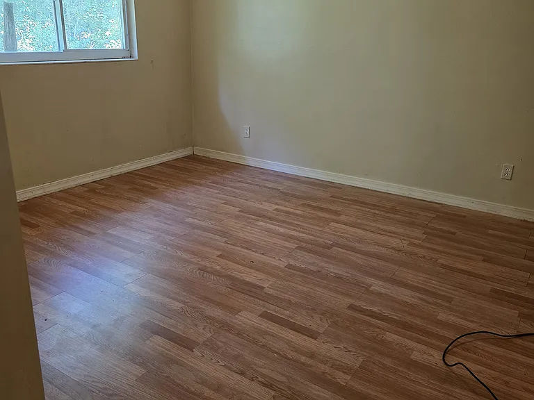 6139 W Lincoln St — Photo 5