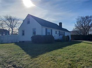 5 Wynne Rd, Norwalk, CT 06850