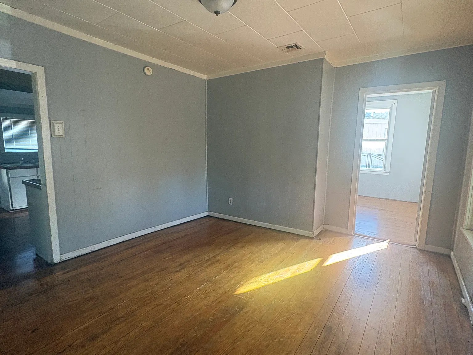 3 bed, $795 — Photo 4