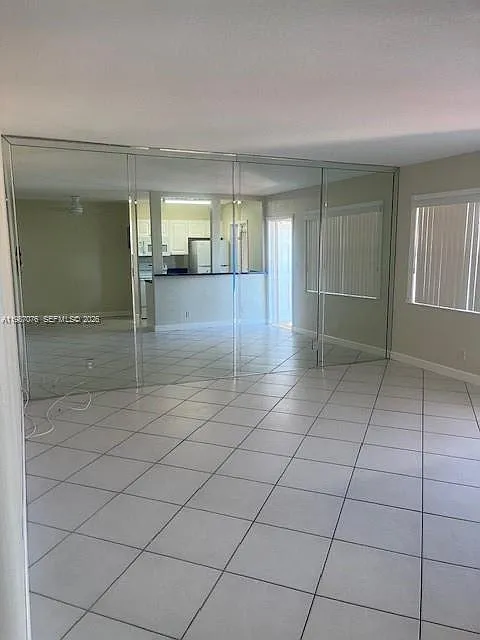Buckingham Condo — Photo 3