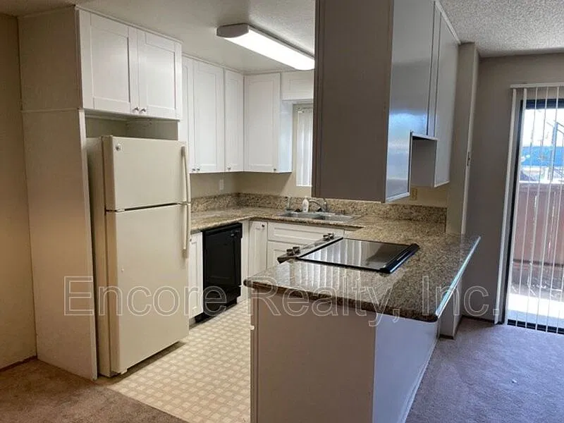 1 bed, 1.0 bath, 667 sqft, $1,650 — Photo 3