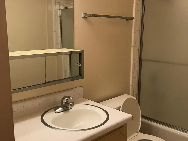 18 Tunnel Blvd — Photo 10