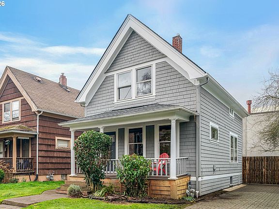 2nd image of 536 NE San Rafael St