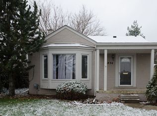 1934 Croft Rd, Birmingham, MI 48009