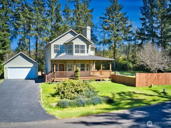 830 Discovery Avenue SE, Ocean Shores, WA 98569