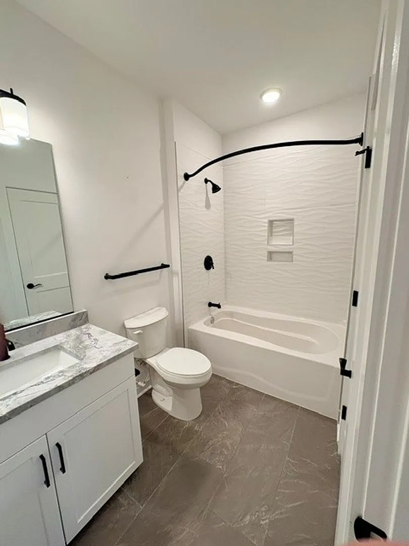 Annapolis 55+ Condominium (2 bed / 2 bath) — Photo 2
