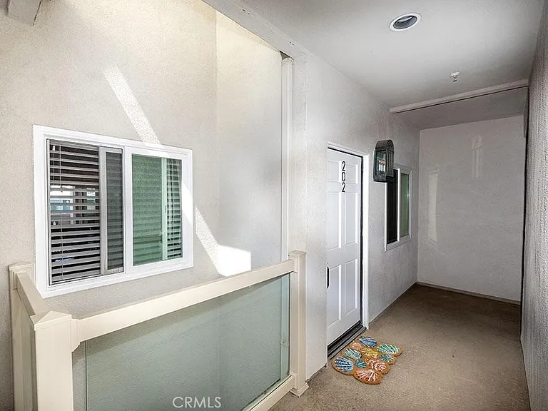 1516 Pacific Coast Hwy — Photo 15